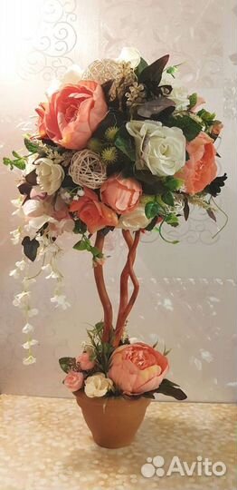 Топиарий деревце счастья из цветов из