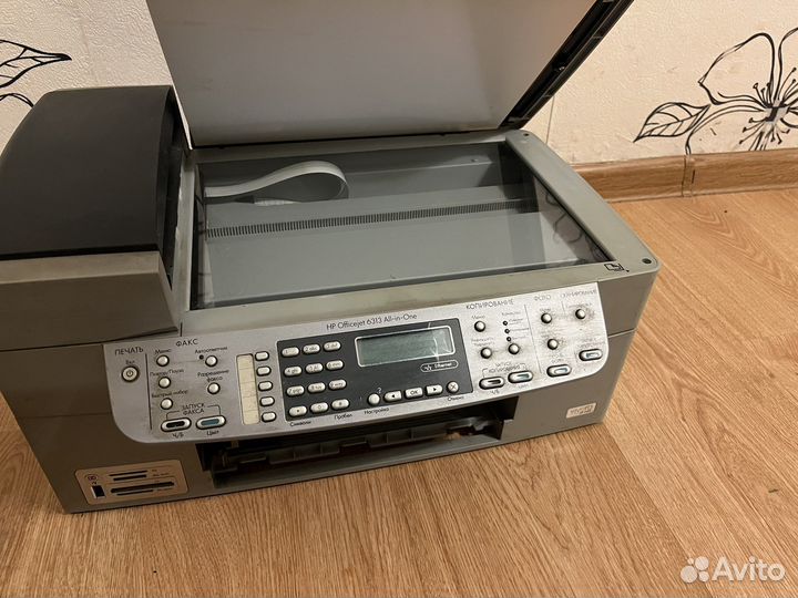 Цветной принтер Hp