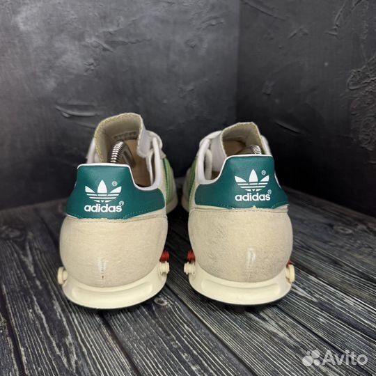 Adidas la trainer og 9uk/43eur