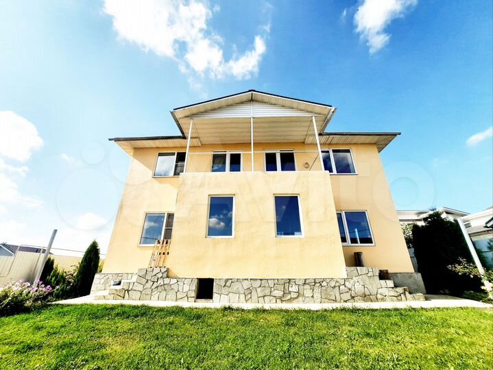 Дом 333 м² на участке 8 сот.