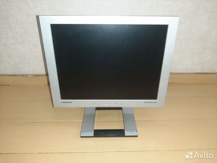 Монитор samsung syncmaster 152