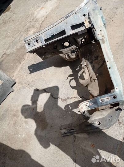 Kia Sportage 1 JA четверть кузова