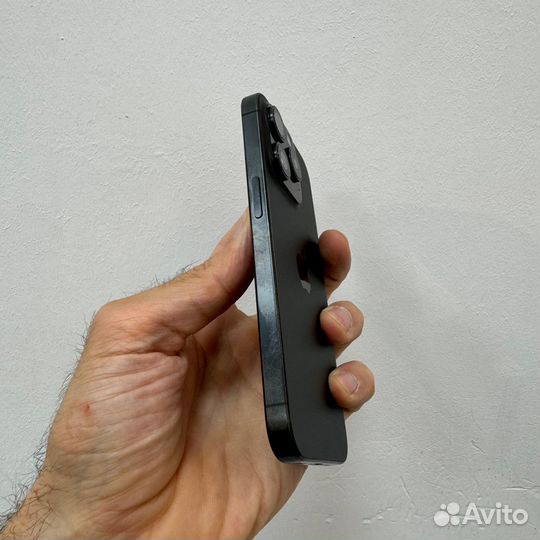 iPhone 15 Pro, 256 ГБ