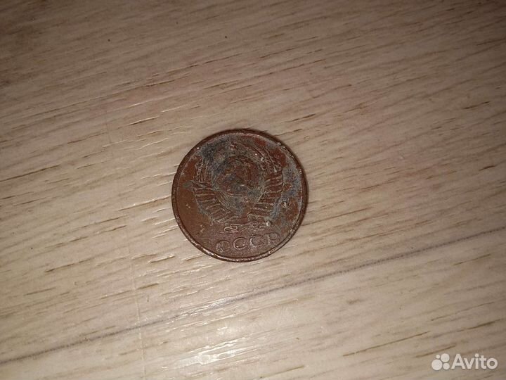 Продам монету