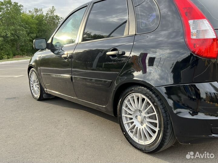 LADA Kalina 1.4 МТ, 2012, 196 569 км