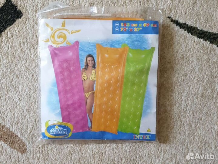 Матрас надувной для плавания
