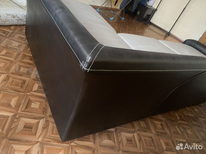 Угловой диван