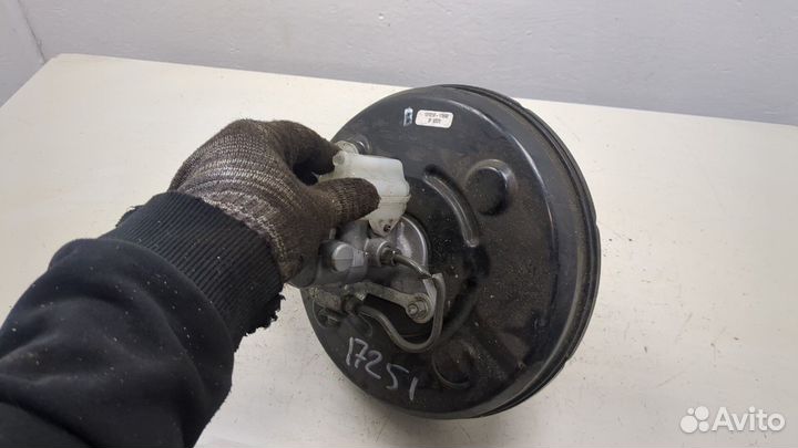 Цилиндр тормозной главный Toyota Highlander 2, 2013