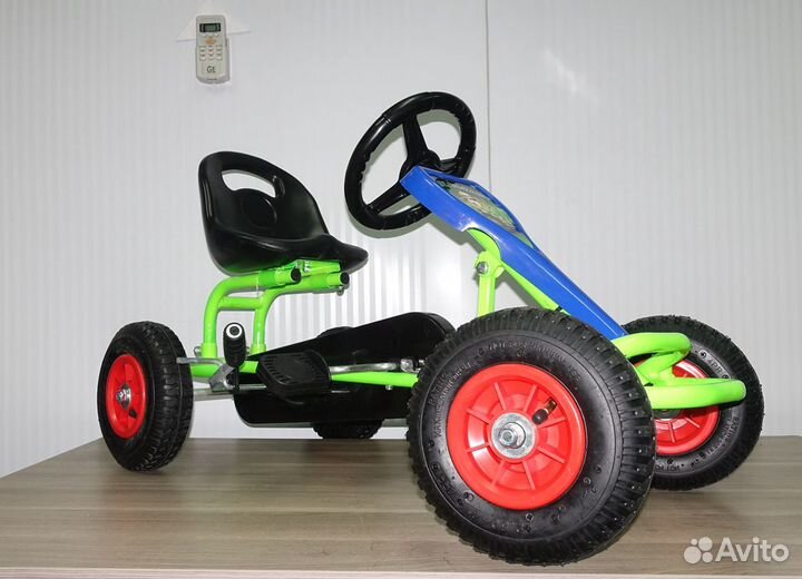 Детский веломобиль F90 Spayder (H10)