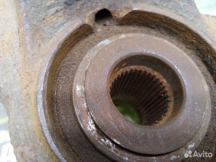 Ступица цапфа кулак передняя правая Ford Focus 2