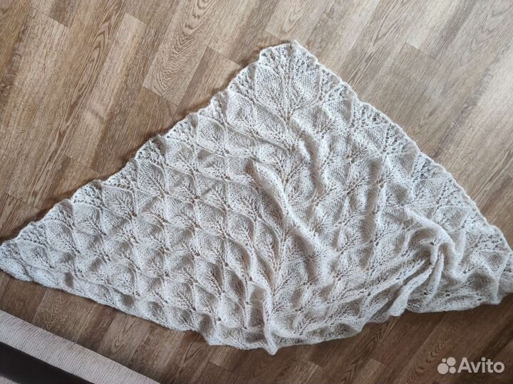 Шаль пуховая ручная работа