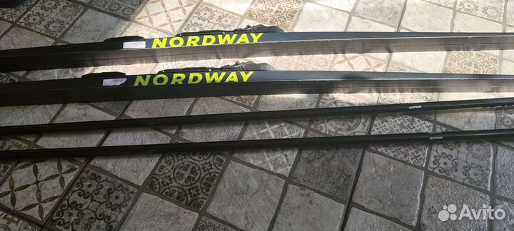 Беговые лыжи комплект