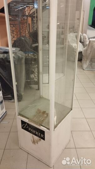 Шкаф витрина бу