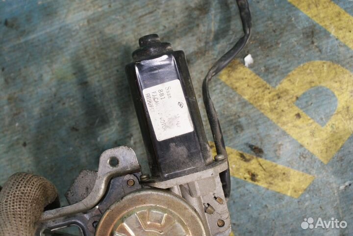 Стеклоподъемник задней двери Ssang Yong Musso