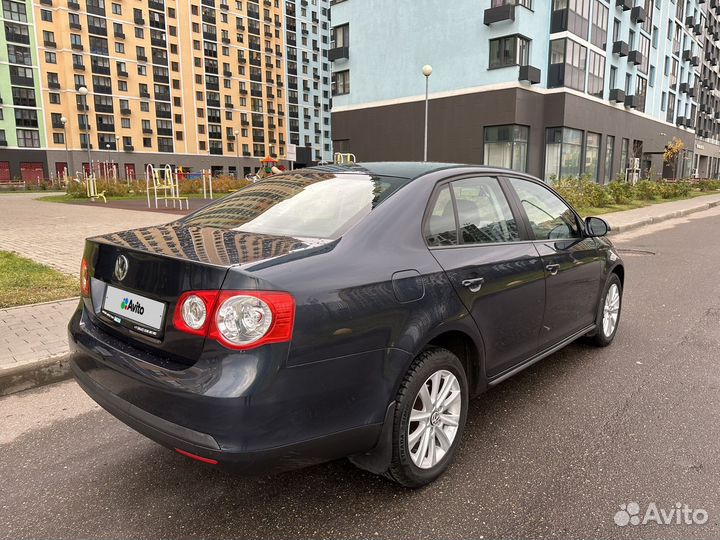 Volkswagen Jetta 1.6 МТ, 2010, 206 800 км