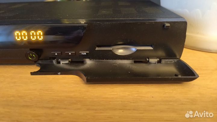 Ресивер триколор HD 9305