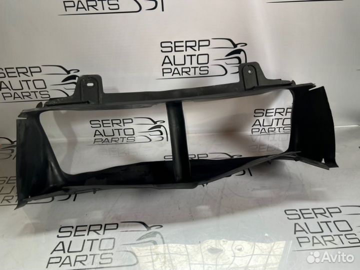 Дефлектор радиатора Ford Focus 3 CB8 1.6L duratec