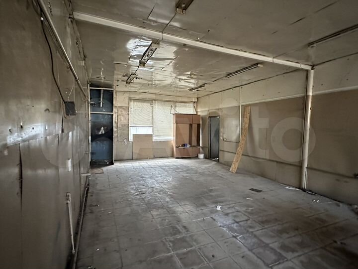 Склад, 300 м²