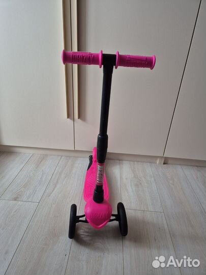 Самокат детский трехколесный
