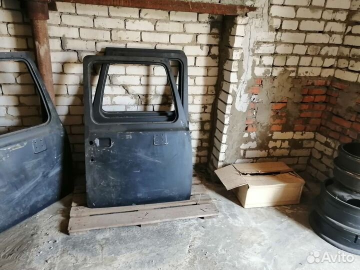 Капот двери газ 53