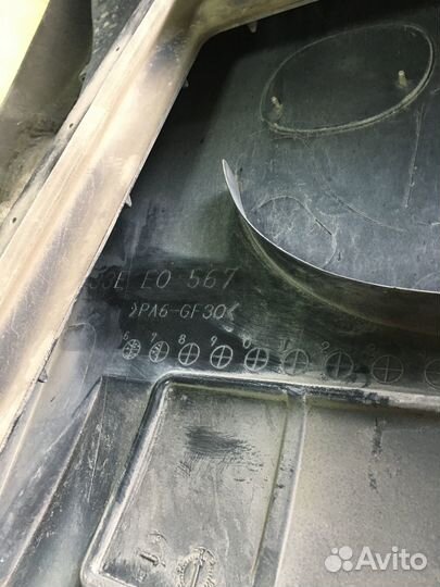 Крышка двигателя декоративная Mazda CX-7