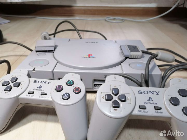 Игровая приставка ps1