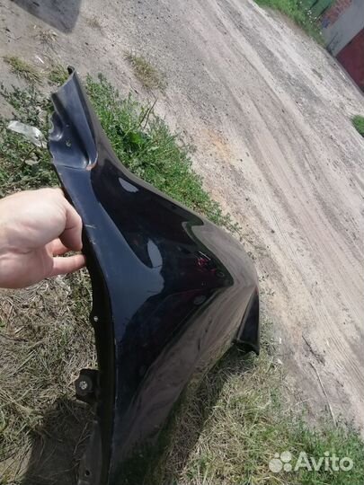 Крыло toyota land cruiser 200