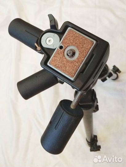 Фотоштатив manfrotto 144B с головой 141RC