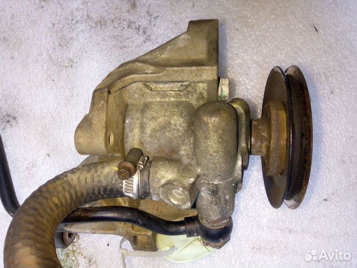 Насос гидроусилителя VW passat (B3) (1988-1993)
