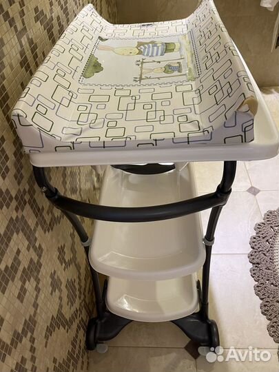 Продам детскую ванночку с пеленальным столиком CAM