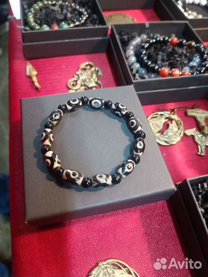 Браслет бусины дзи