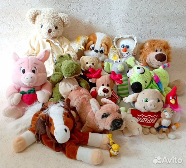 Игрушки набор 44 единицы