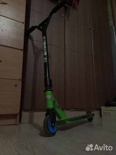 Продам самокат по запчастям или под восстановление