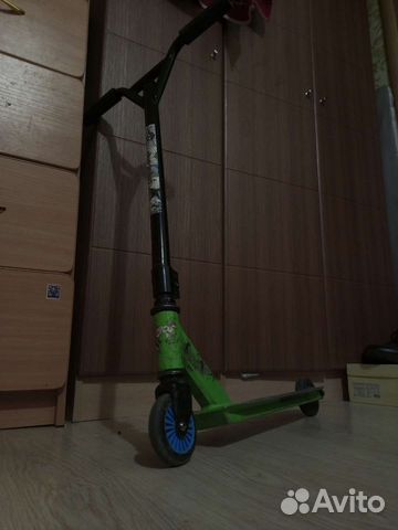 Продам самокат по запчастям или под восстановление