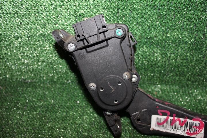 Педаль Geely Emgrand EC7 CVT хэтчбек