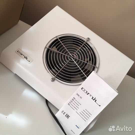 Пылесос для маникюра и фартук в подарок