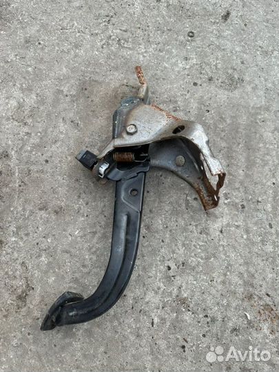 Педаль тормоза Kia Rio 4 1.4 G4LC МКПП 2017