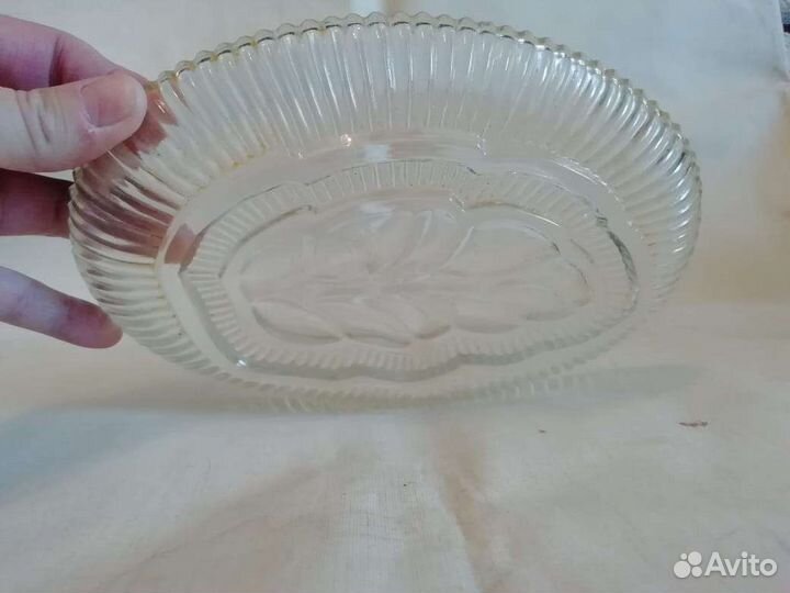 Фруктовницы, конфетницы