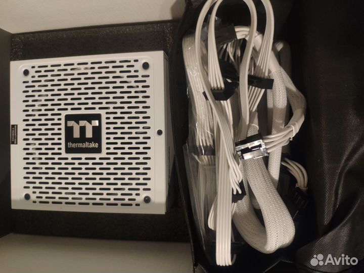 Блок питания Thermaltake toughpower GF1 850W