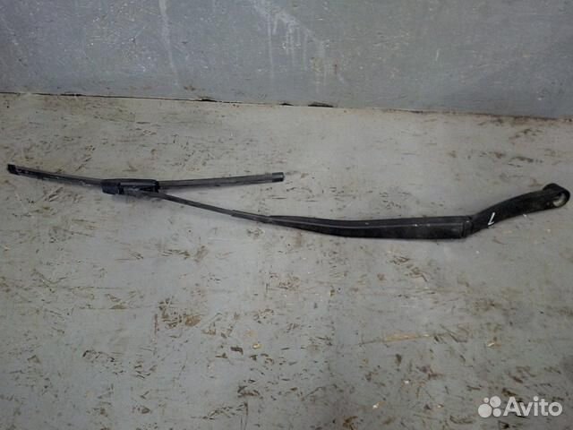 Поводок стеклоочистителя передний левый Hyundai Gr