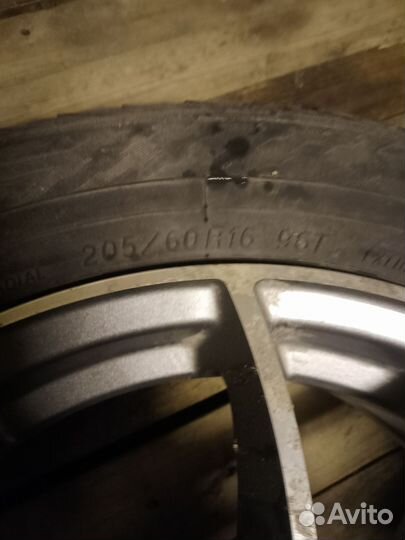 Yokohama Ice Guard Stud IG55 205/60 R16