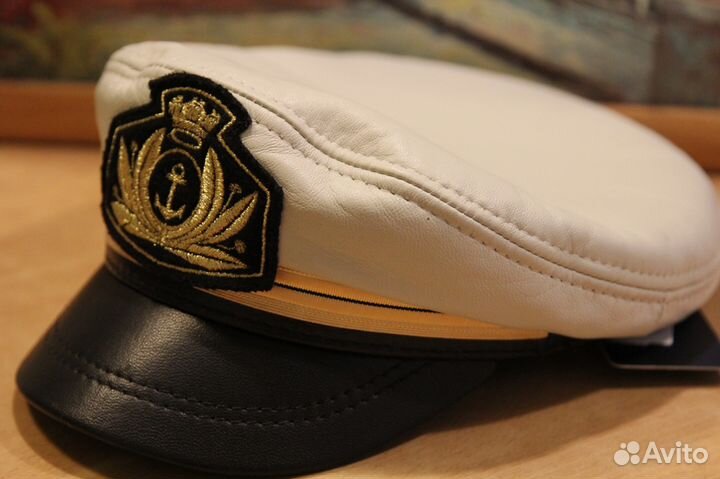 Фуражка картуз кожаный AiS новая. Белая бежевая