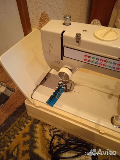Швейная машина aika