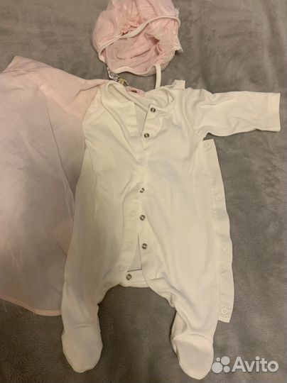 Комплект на выписку для девочки