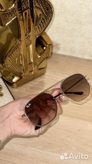 Солнцезащитные очки