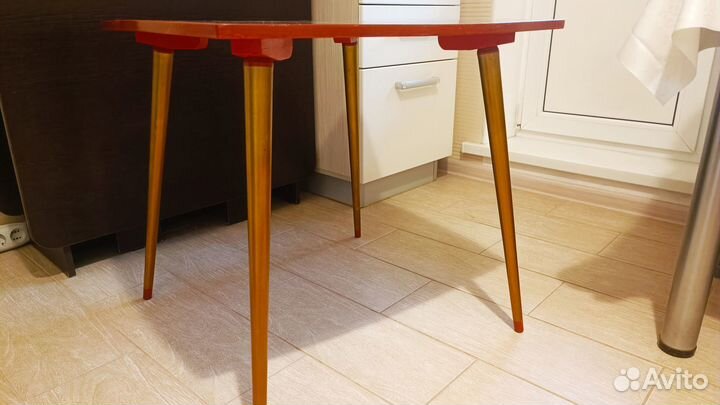 Стол детский хохлома б/у
