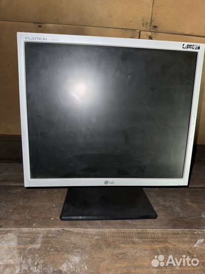 Монитор LG