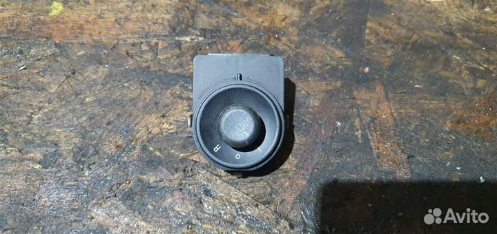 Переключатель регулировки зеркала Opel Astra J 20