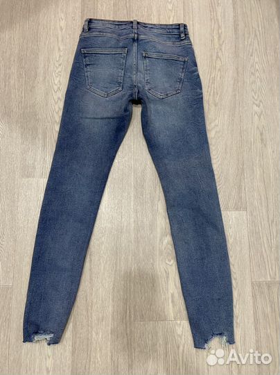 Джинсы zara