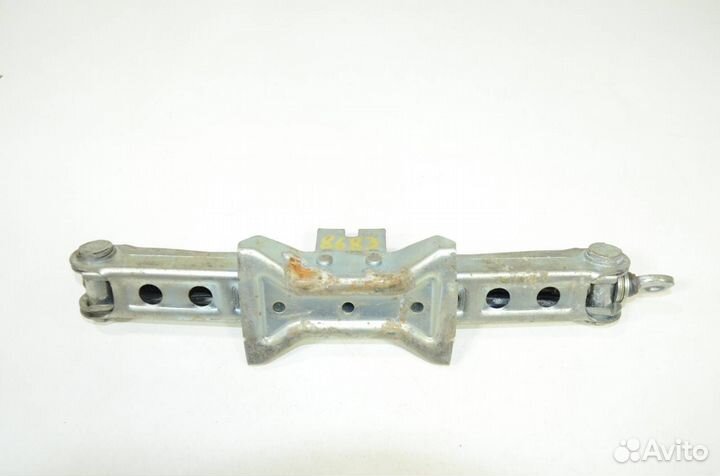 Домкрат Nissan Juke F15 MR16DDT 2011